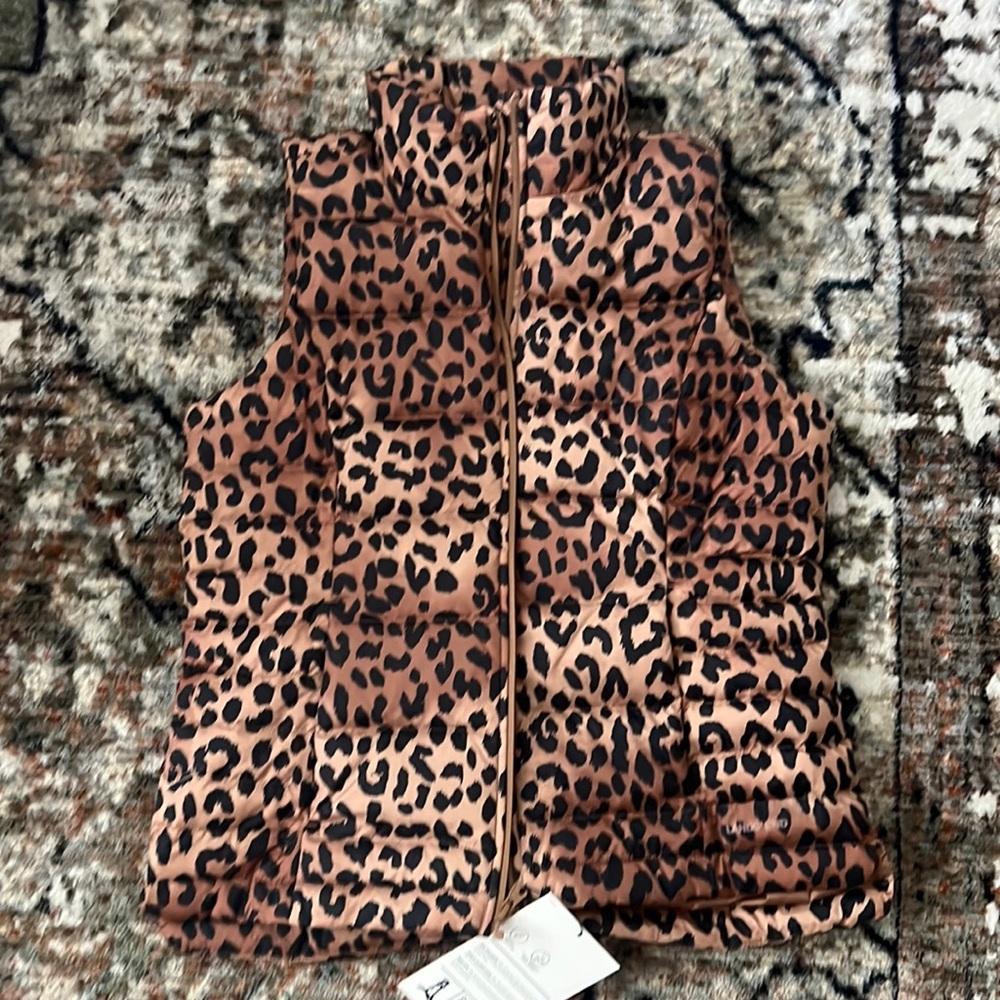 Lands End puffer vest 🐆🖤